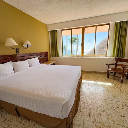 Las Palmas By The Sea All Inclusive ปูแอร์โตบาญาร์ตา ภายนอก รูปภาพ