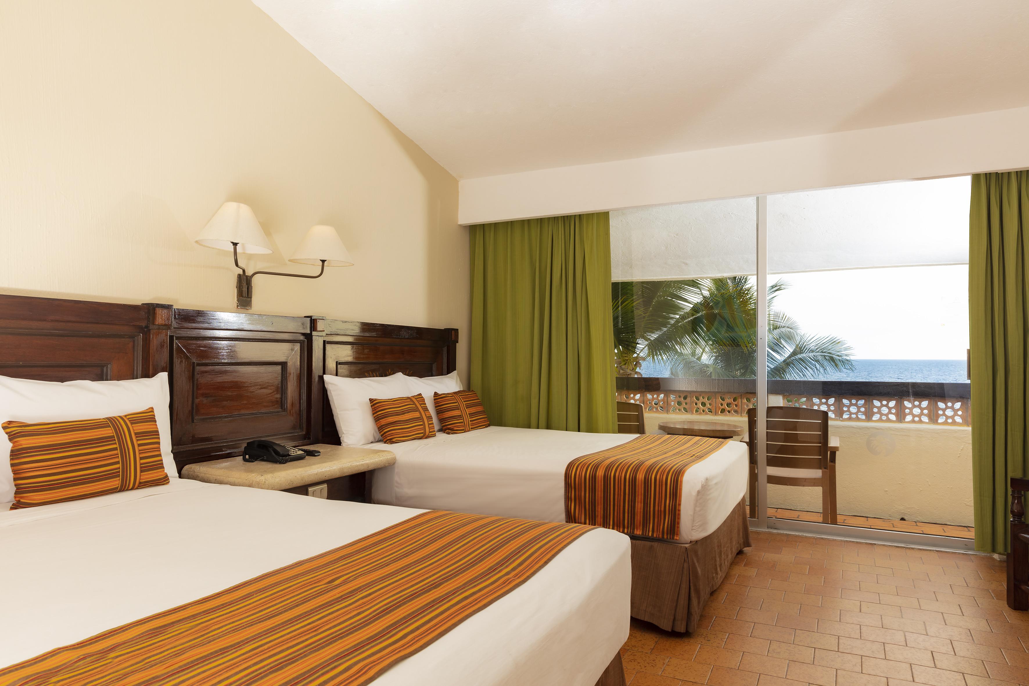 Las Palmas By The Sea All Inclusive ปูแอร์โตบาญาร์ตา ภายนอก รูปภาพ