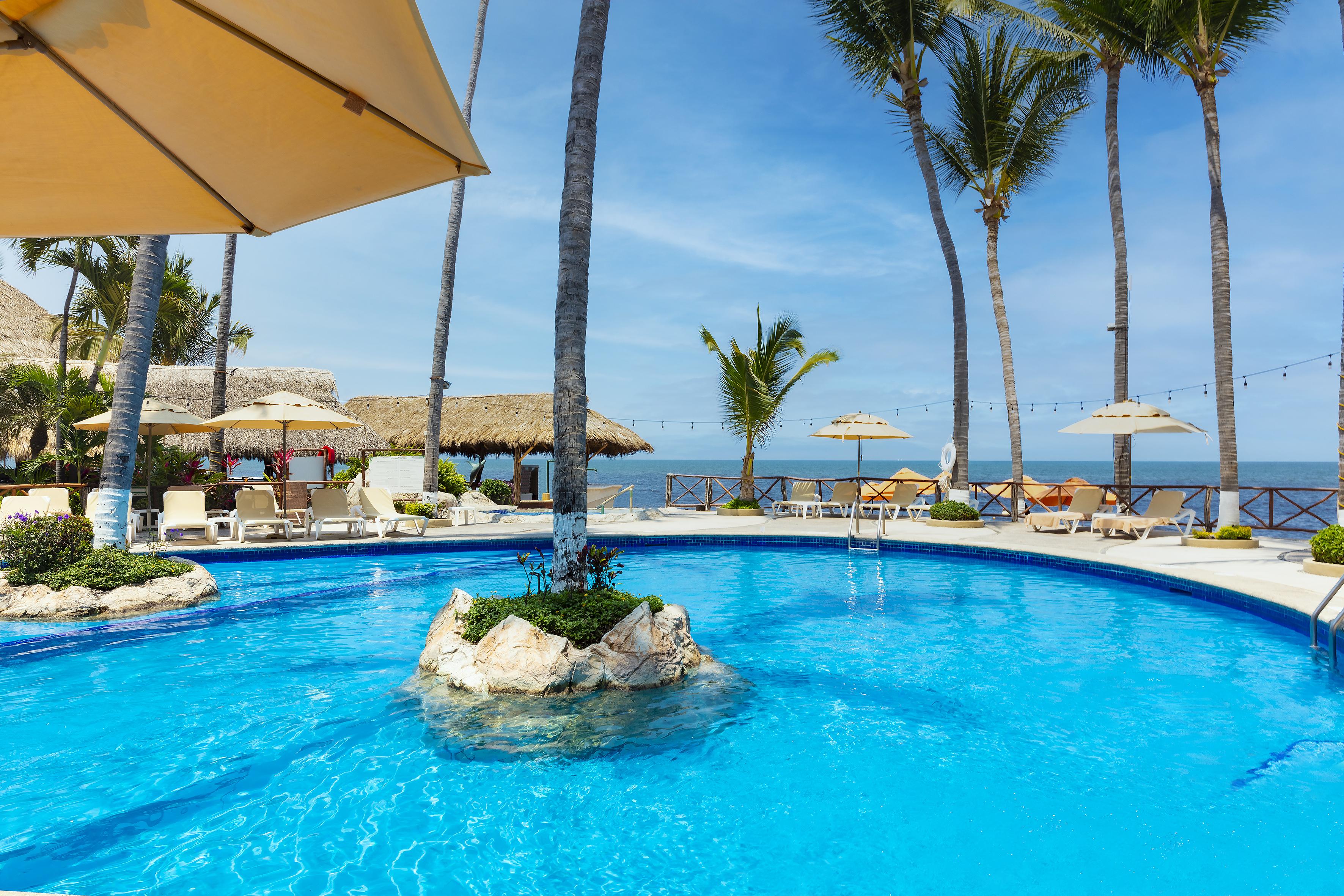 Las Palmas By The Sea All Inclusive ปูแอร์โตบาญาร์ตา ภายนอก รูปภาพ